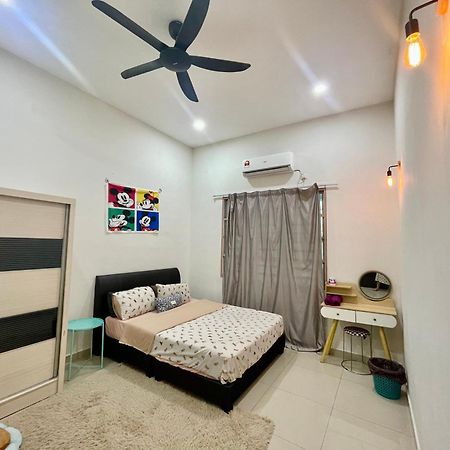 Comfort 36 Entire House At Alma Bukit Mertajam Kültér fotó